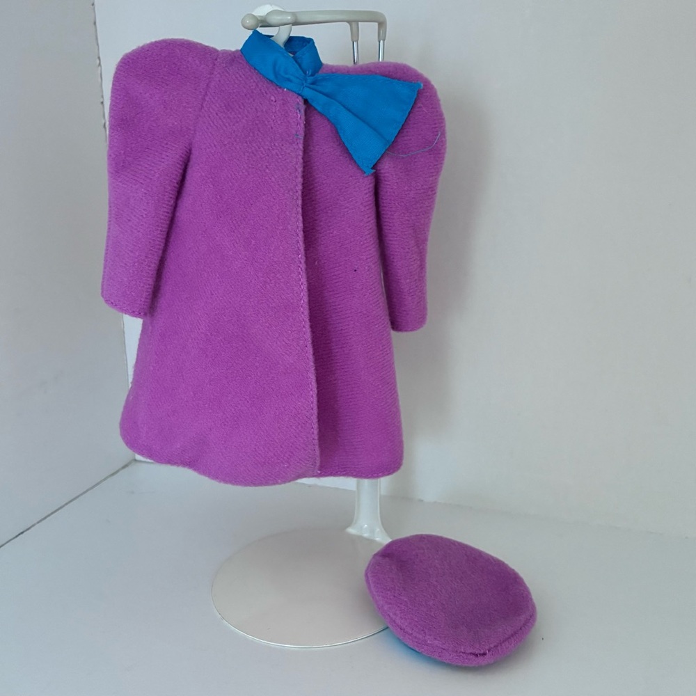 Vintage BARBIE Clothes: Easy On Coat, and Matching Hat, 
90’s